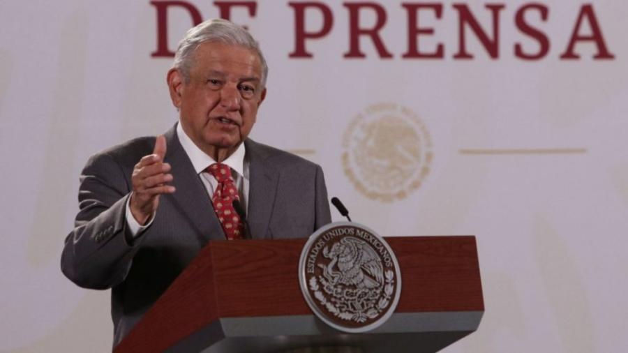 Anuncia López Obrador que giras serán privadas por veda electoral