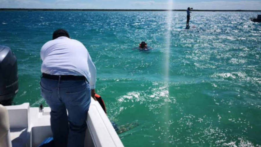 Rescata a 12 turistas en Bacalar
