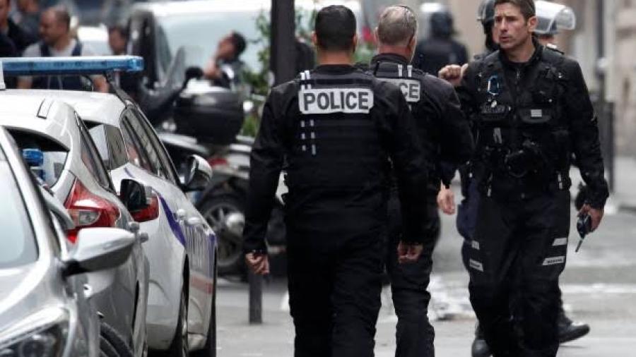 Detienen a seis ultraderechistas por planear ataque contra Macron