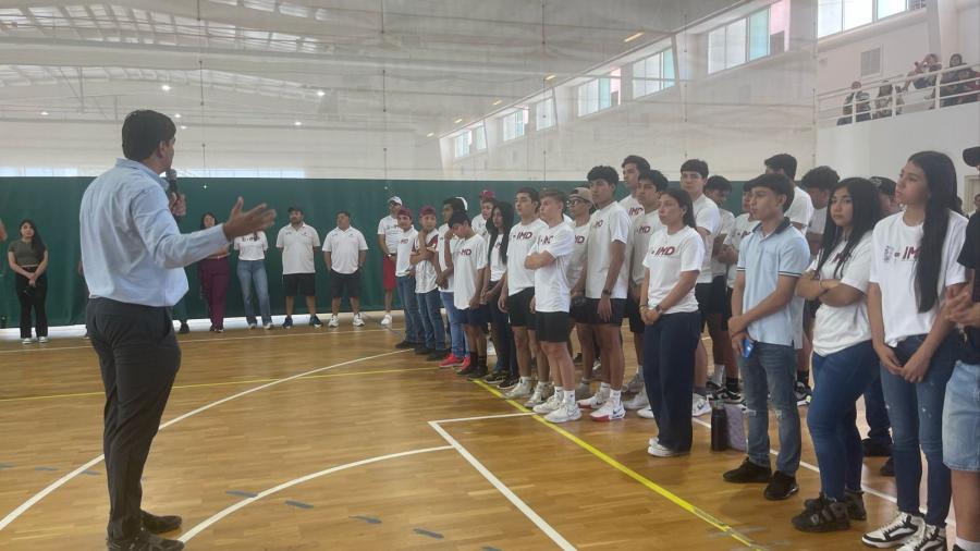Alcalde se reúne con atletas de Reynosa rumbo a la Olimpiada Nacional CONADE 2025