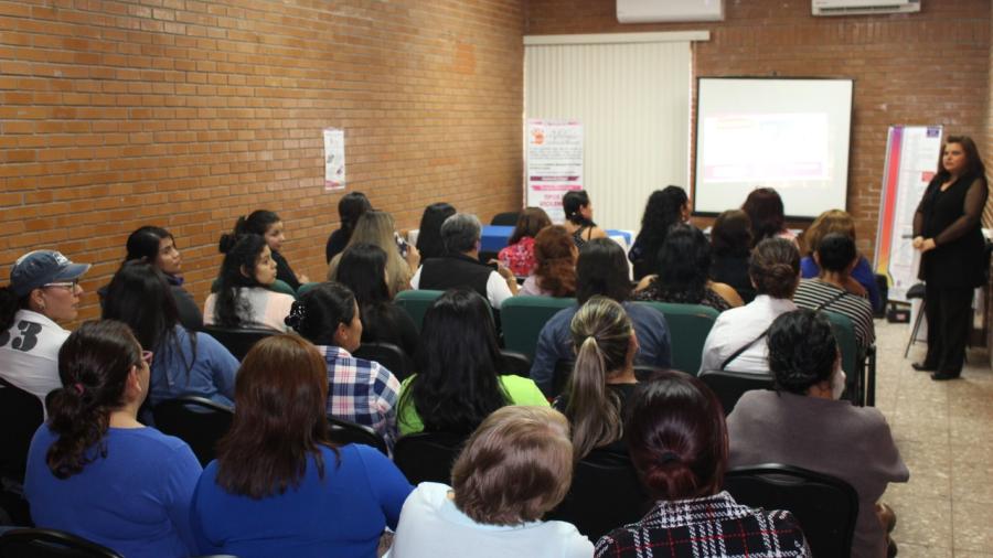 Refrenda NLD apoyo a mujeres