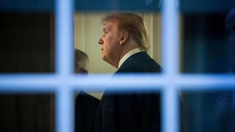 Trump amplía criterios para deportar a residentes extranjeros con historial criminal
