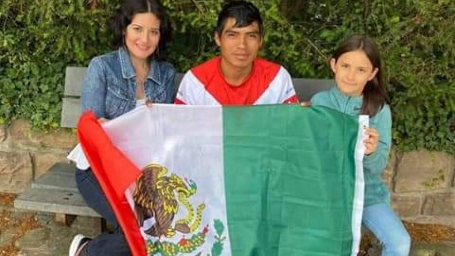 Rarámuris representan a México en ultramaratón