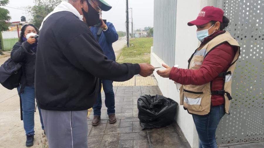 Con dos días de retraso, empieza vacunación de adultos mayores en Tamaulipas