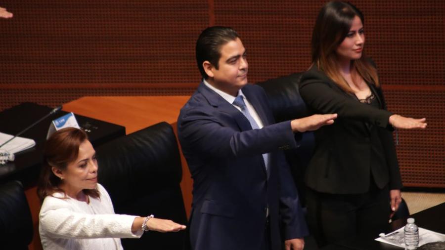 Toma protesta como senador Ismael García Cabeza de Vaca