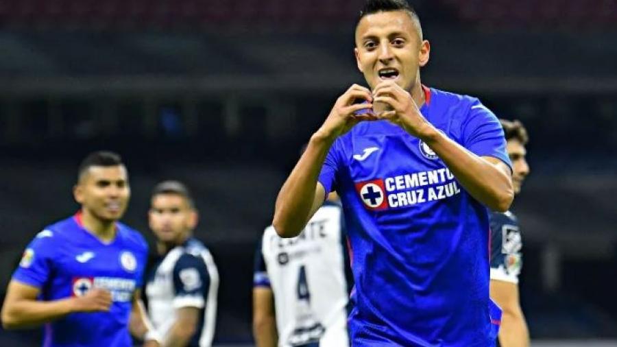 Cruz Azul se mantiene como líder tras vencer al Monterrey en el Azteca