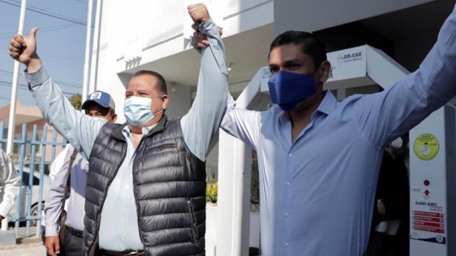 Se registra Oscar Almaraz por el PAN; afirma que el futuro se construye unidos