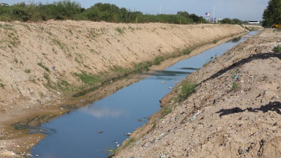 Atiende Municipio desazolve de dren El Anhelo