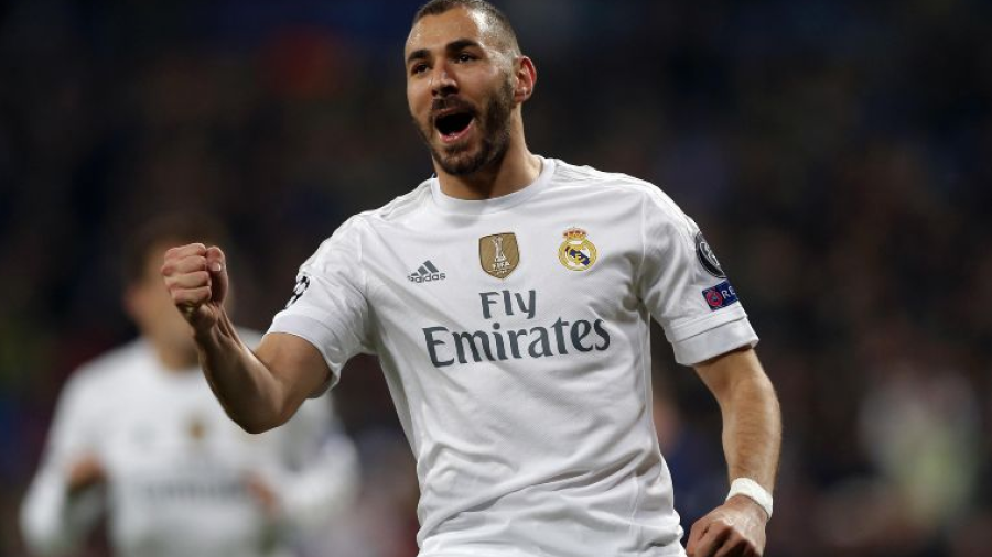 Renueva Benzema con el Real Madrid hasta el 2023