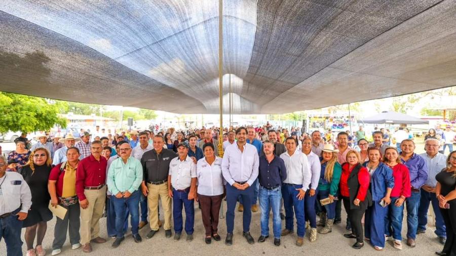 Festejaron Carlos Peña Ortiz y familias rurales el 51 Aniversario de ‘Periquitos’