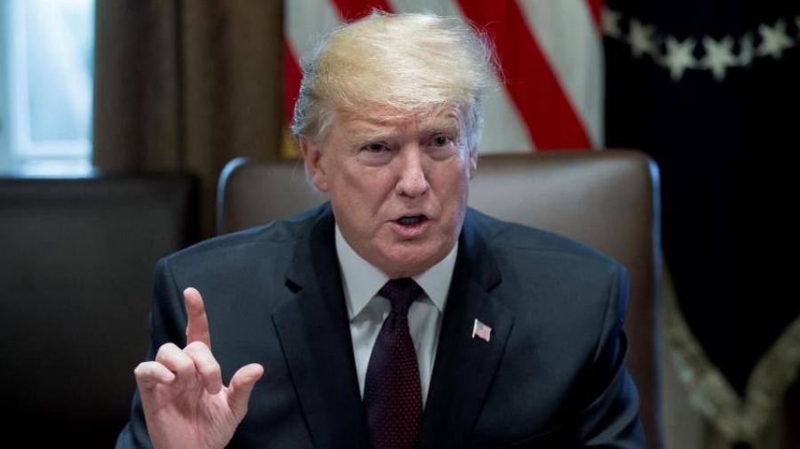 Trump firma decreto para reabrir Gobierno, sin fondos para el muro