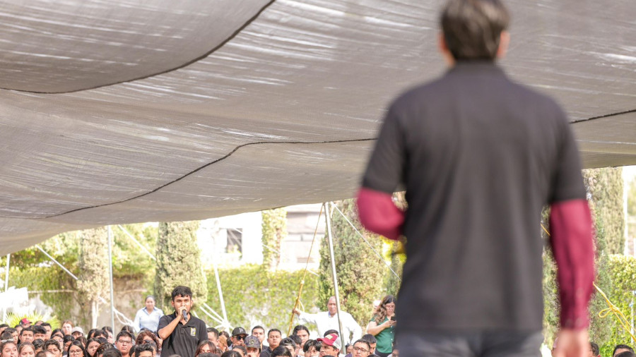 Carlos Pe&ntilde;a Ortiz Compromiso con la Juventud Por un Mejor Futuro