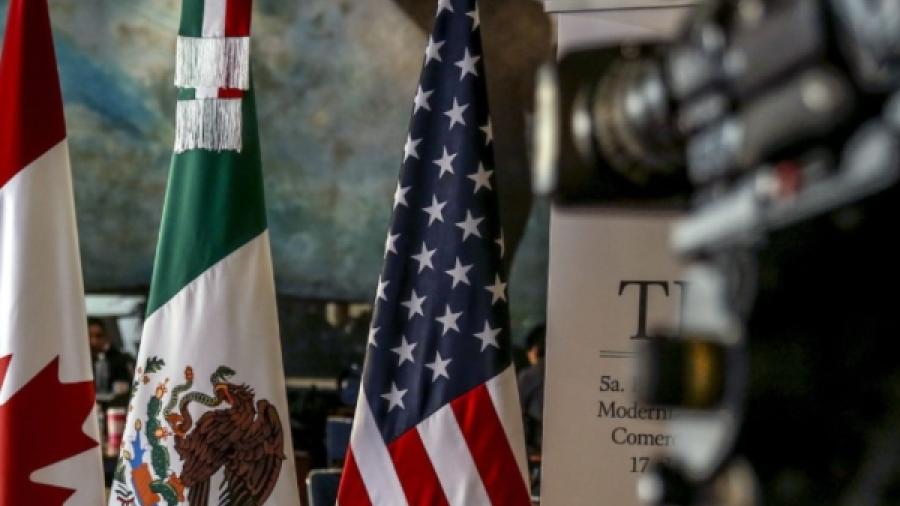 Pandemia provoca caída del 1.9% del comercio entre México y EU 