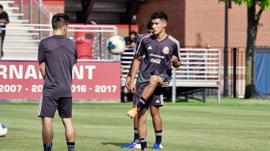 El TRI  llega a Chicago para la final de la Copa Oro