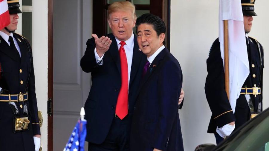 Trump hace nuevamente comentarios racistas contra México y Francia