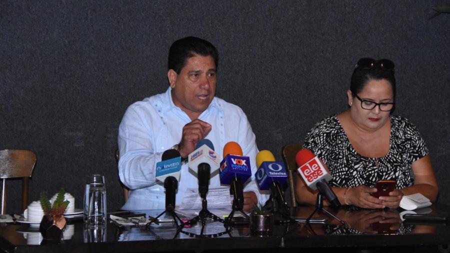 Sindicato independiente de maestros pide igualdad de trato