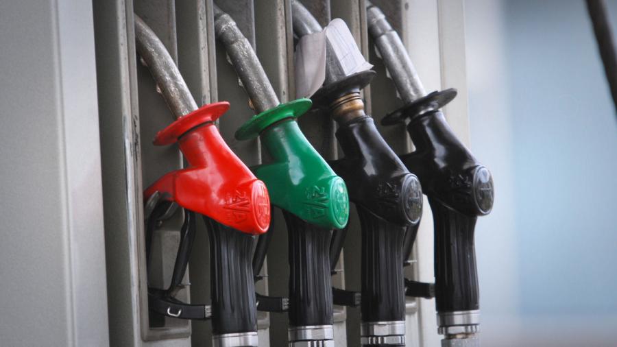 IEPS a gasolinas bajó a inicio de año, pero precios se mantendrán: SHCP