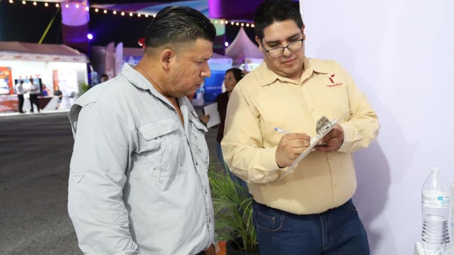 Ofrece Dirección de Permisos y Legalizaciones, asesoría sobre trámites en la Feria Tamaulipas 2024