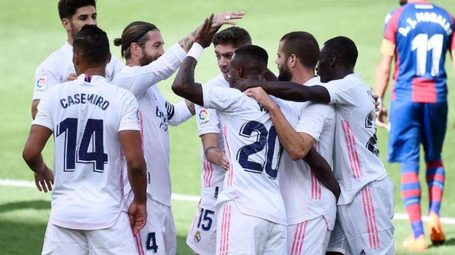  Real Madrid se lleva los 3 puntos en su visita al Levante