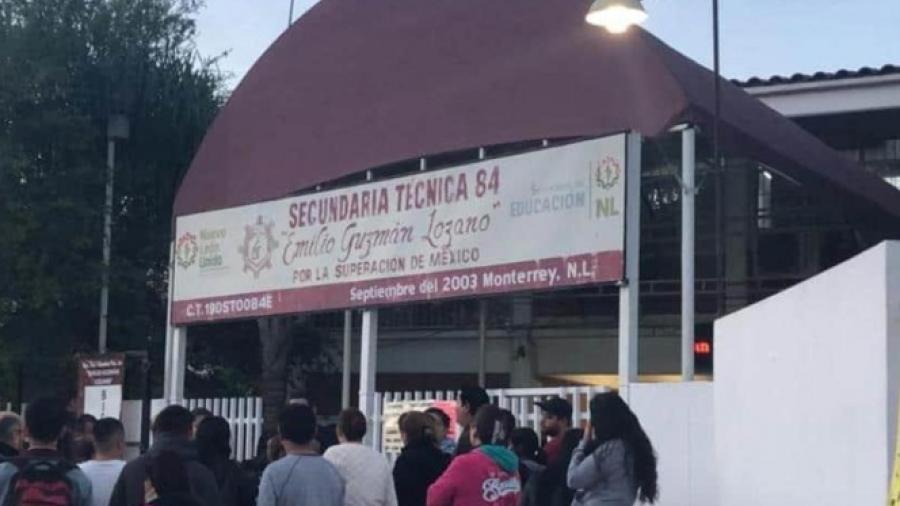 Amenaza de tiroteo provoca pánico en secundaria de Monterrey 