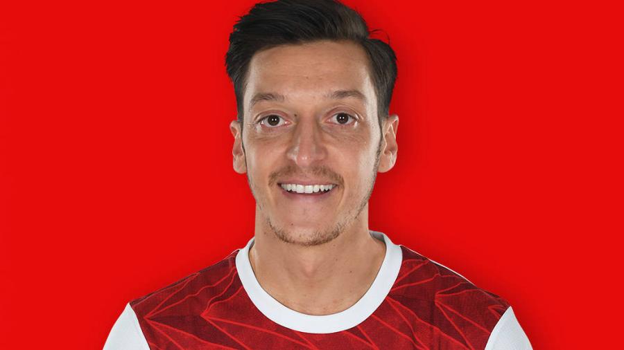 Özil tendría en mente jugar en Estados Unidos o Turquía