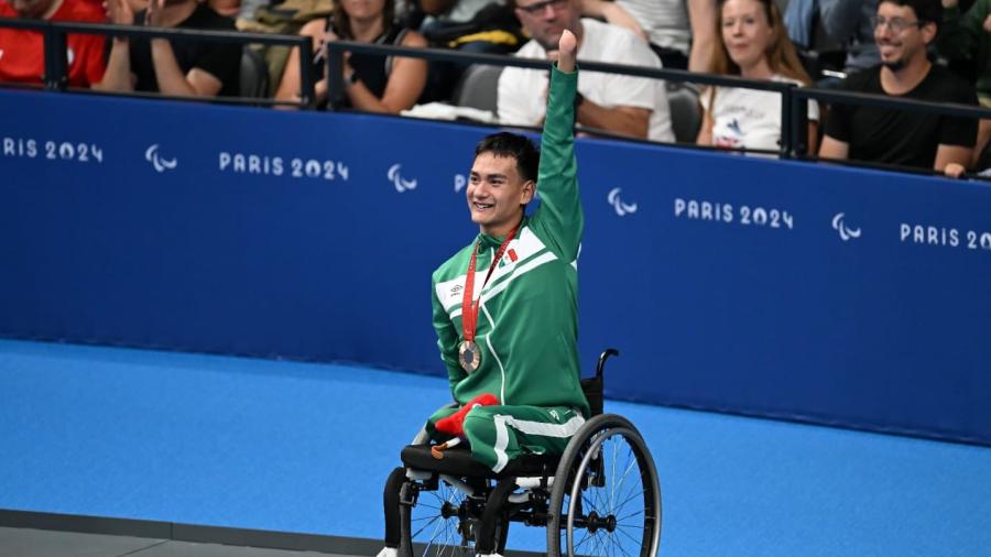 ¡MEXICANO DE BRONCE! Ángel Camacho se sube al podio en los 100m libres