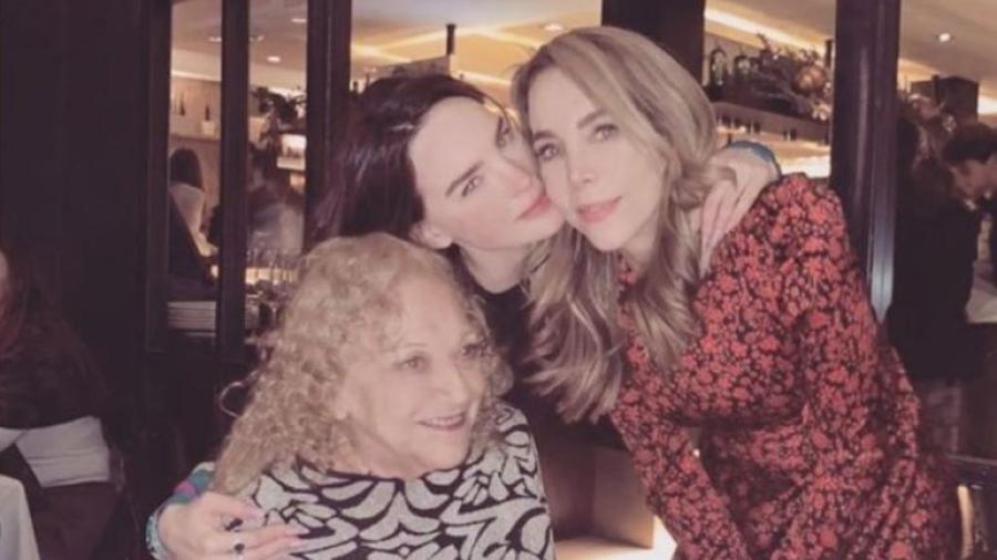 Fallece la abuelita de Belinda