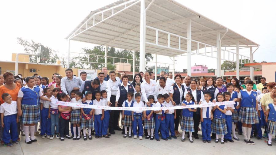 La educaci&oacute;n es prioridad de prioridades: Magda Peraza 