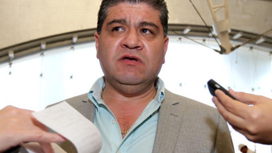 Encabeza Migual Ángel Riquelme encuestas de salida en Coahuila