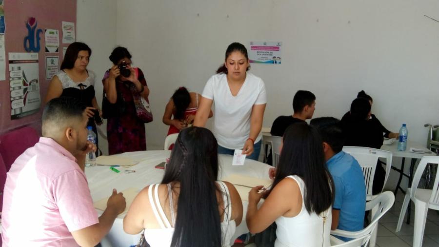 Responden parejas reynosenses al Matrimonio Colectivo