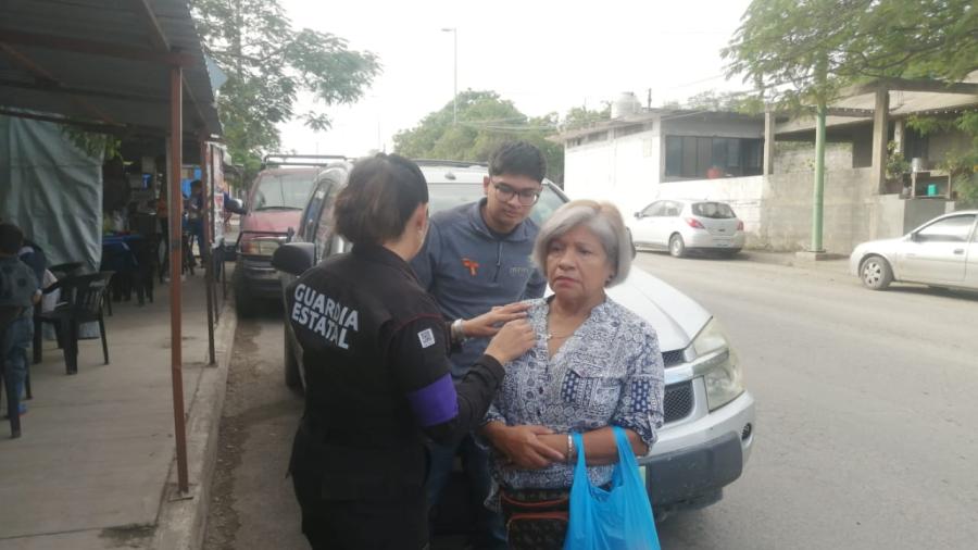 Guardia Estatal de Género reparte violentómetros en negocios y calles de Victoria