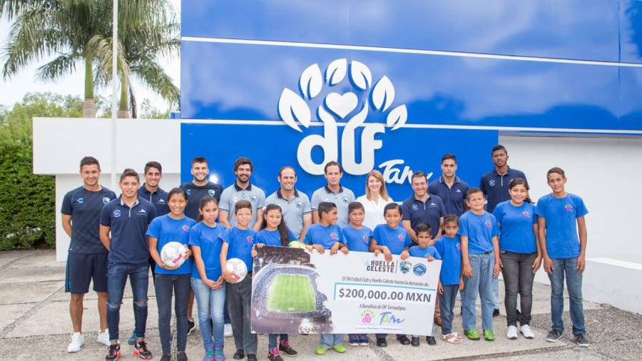 Hacen donativo Jaiba Brava y Correcaminos a DIF Tamaulipas