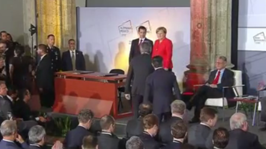 Hay que atacar las causas de la migración: Merkel