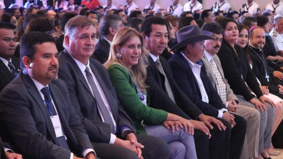 Asiste Alcaldesa Maki Ortiz a Informe de Gobierno en Valle Hermoso