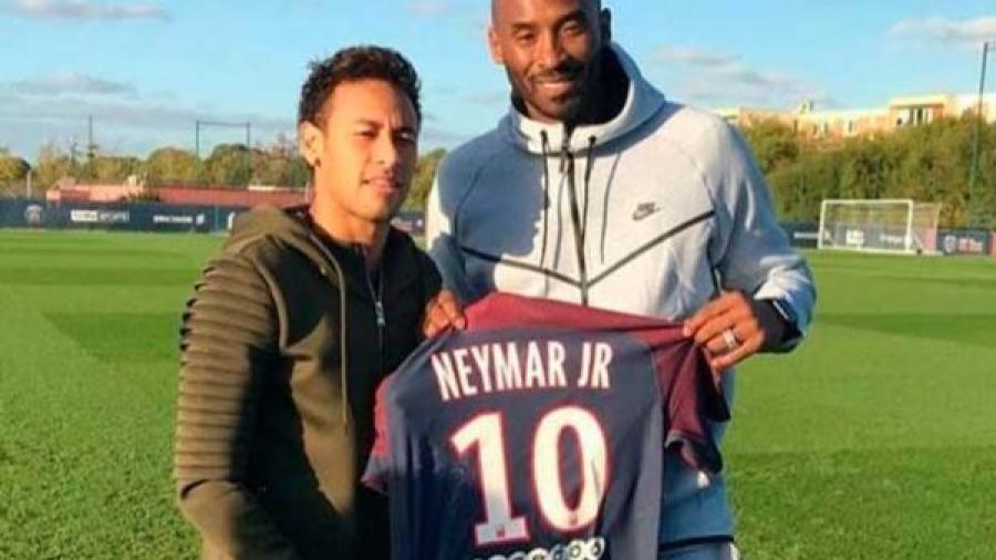 Kobe Bryant visita las instalaciones del PSG