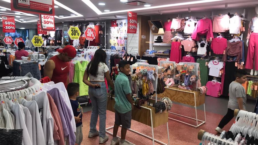 Reporta CANACO reactivación del comercio local 