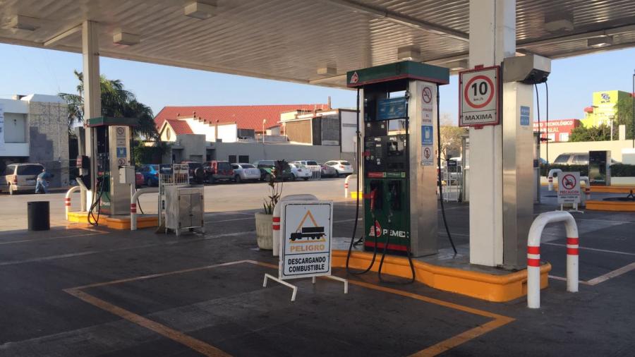 Cierran gasolineras en Matamoros; empresarios cumplen amenaza