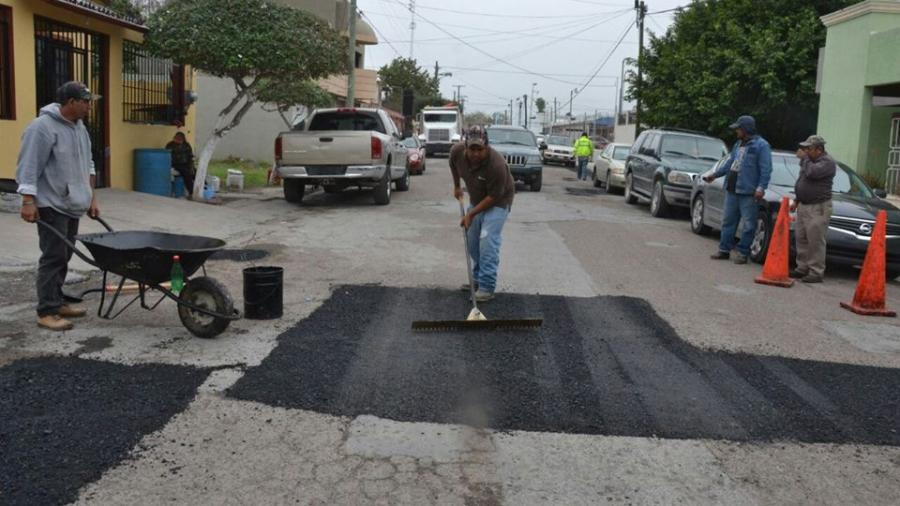 Continúan con la rehabilitación de calles en Matamoros