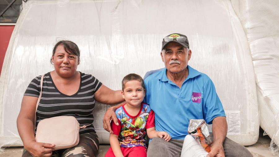 Apoya Alcalde Carlos Peña Ortiz bienestar de familias vulnerables