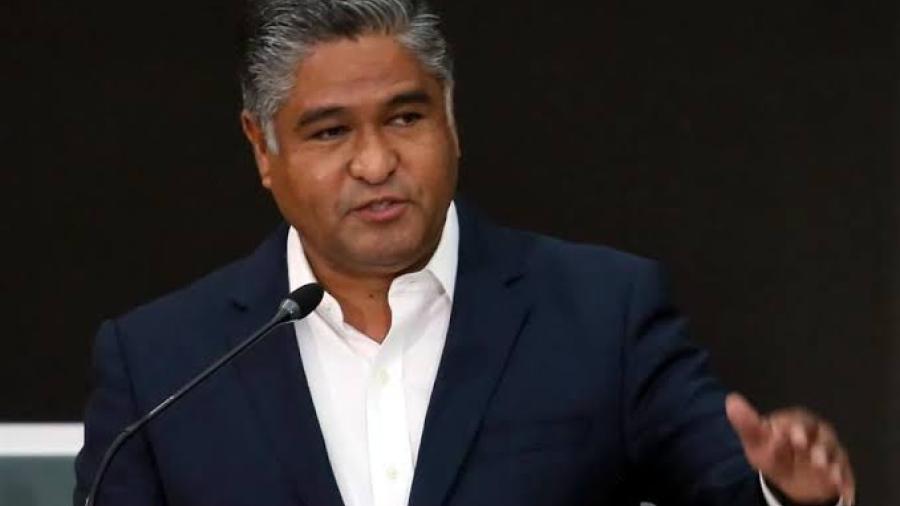 Víctor Fuentes renuncia a la candidatura por la alcaldía de Monterrey