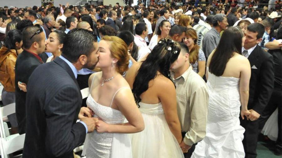 Invita Sistema DIF a campa&ntilde;a gratuita de matrimonios colectivos 