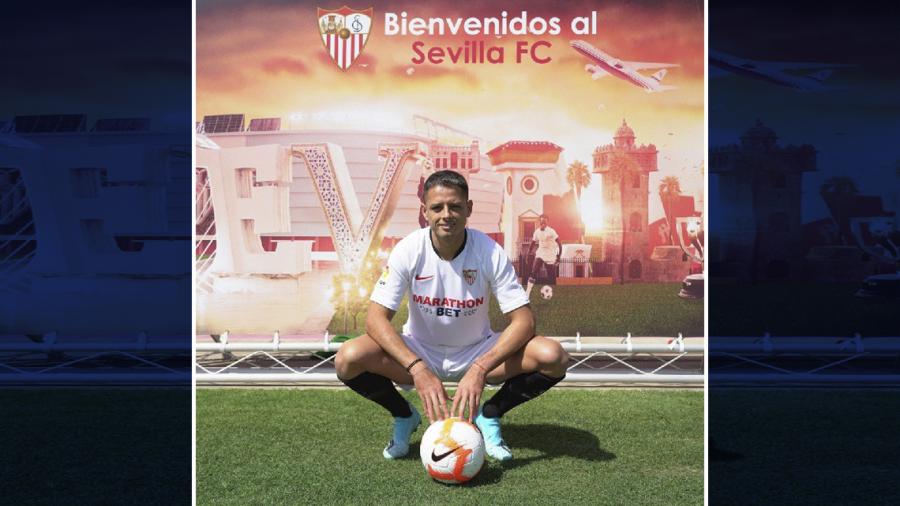 Sevilla hace oficial el fichaje de Chicharito