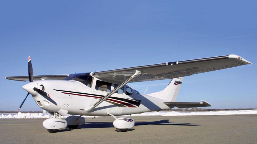 Sobreviven dos personas al estrellarse avioneta en norte de Canadá