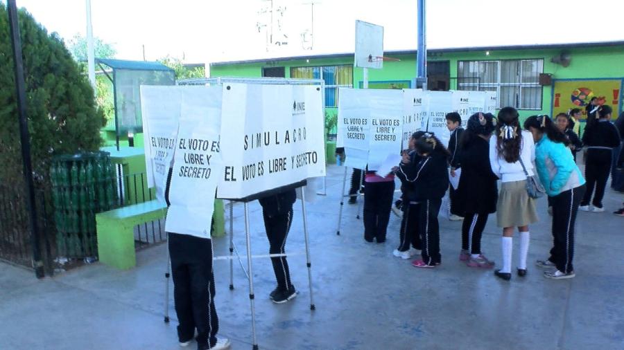 Alumnos de primaria viven experiencia democrática al elegir a 'gobernadores' por un día