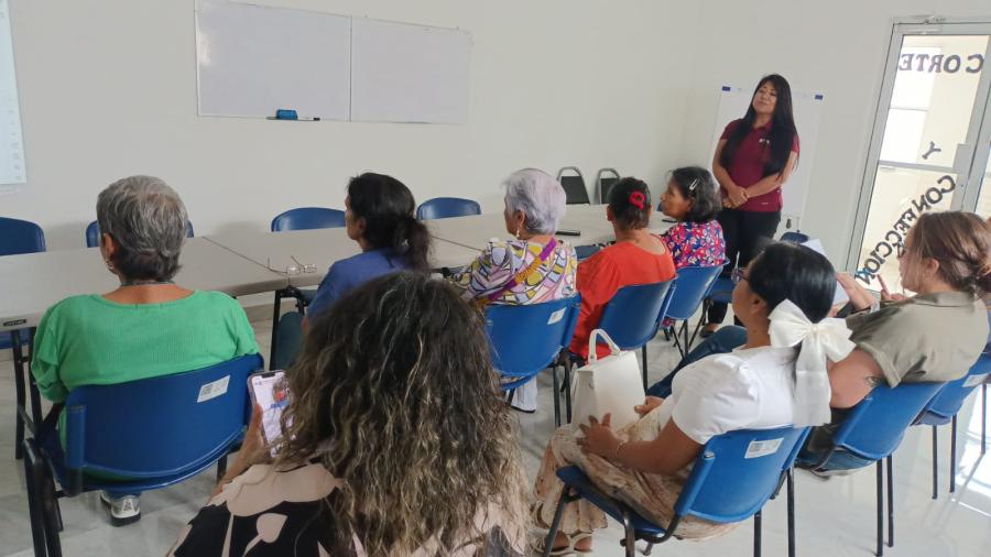 Lleva INMUJER servicios a centros comunitarios 