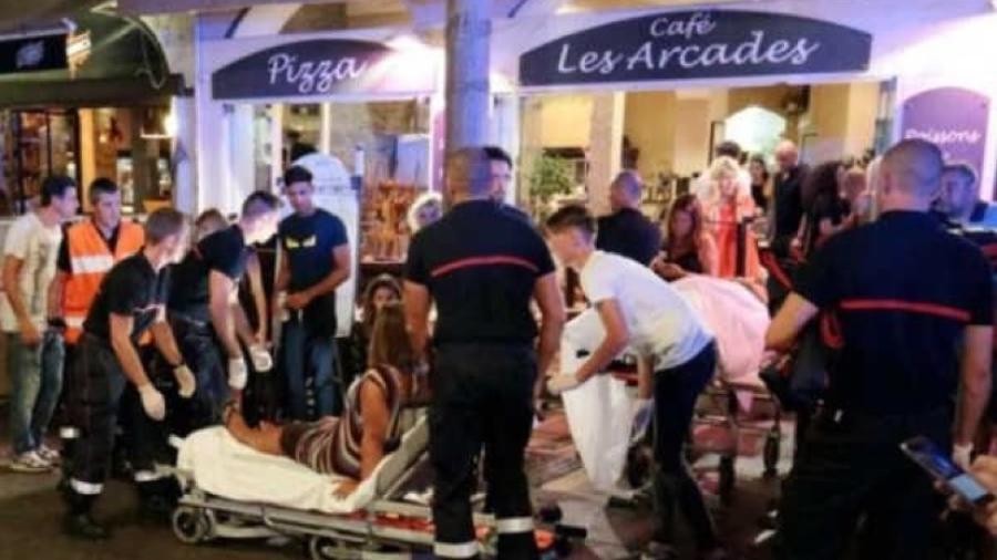 Al menos 27 heridos en Francia por estampida de fiesta del Mundial