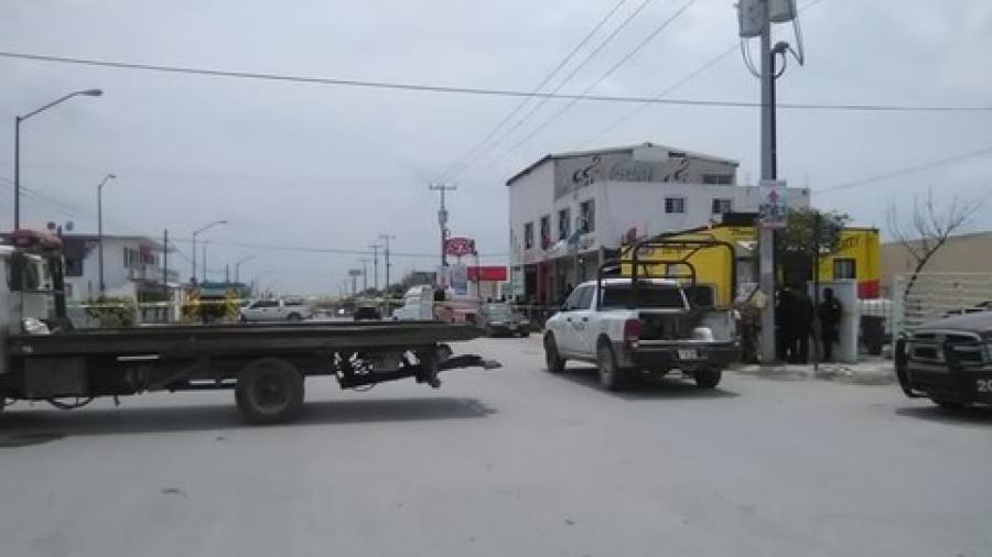 Aseguran camioneta que transportaban armas largas