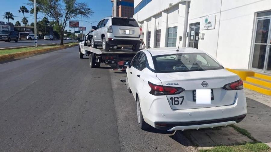 Refuerzan operativos de tránsito contra mal estacionamiento 