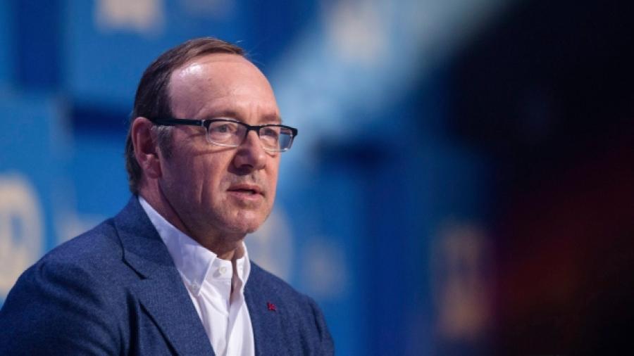 Kevin Spacey se disculpa por acosar a Anthony Rapp 