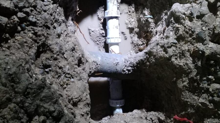 COMAPA repara fuga de agua en Ampliación Lázaro Cárdenas   